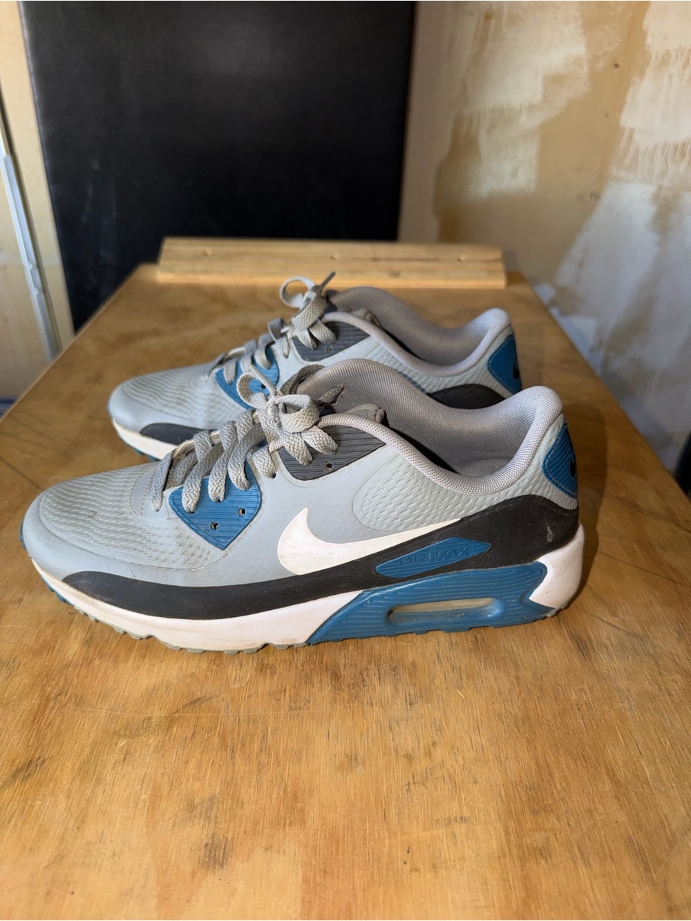 Nike Grey and Blue Golf Sneakers